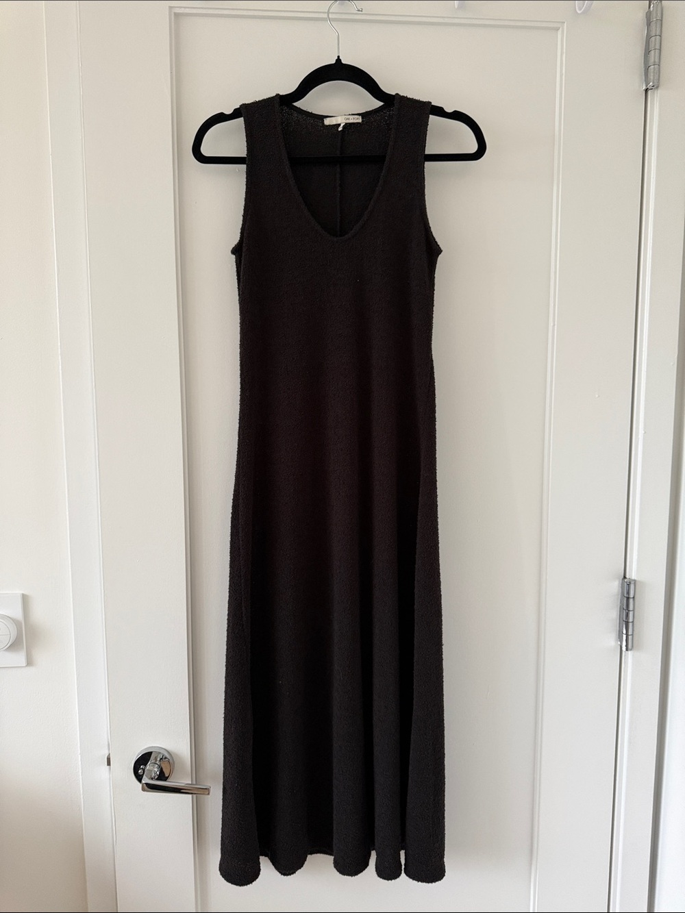OAK + FORT Black Textured Sleeveless Maxi Dress